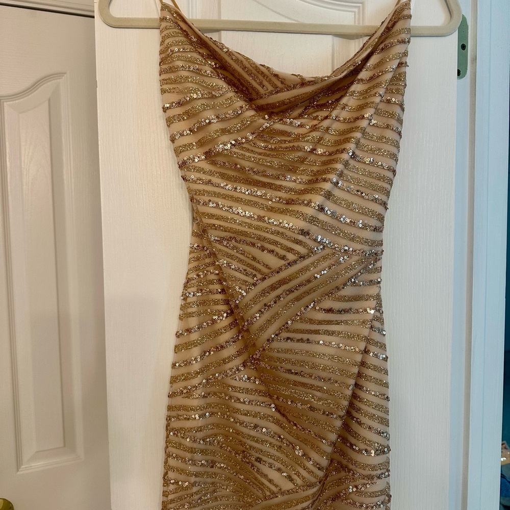 Elegant Gold Sequin Dress